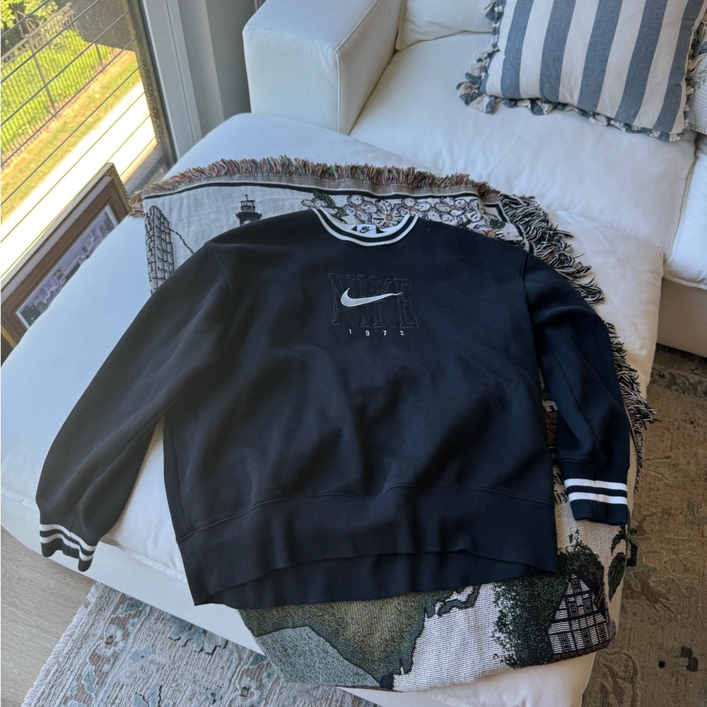 Nike Men's Black Crewneck Sweater with White Accents